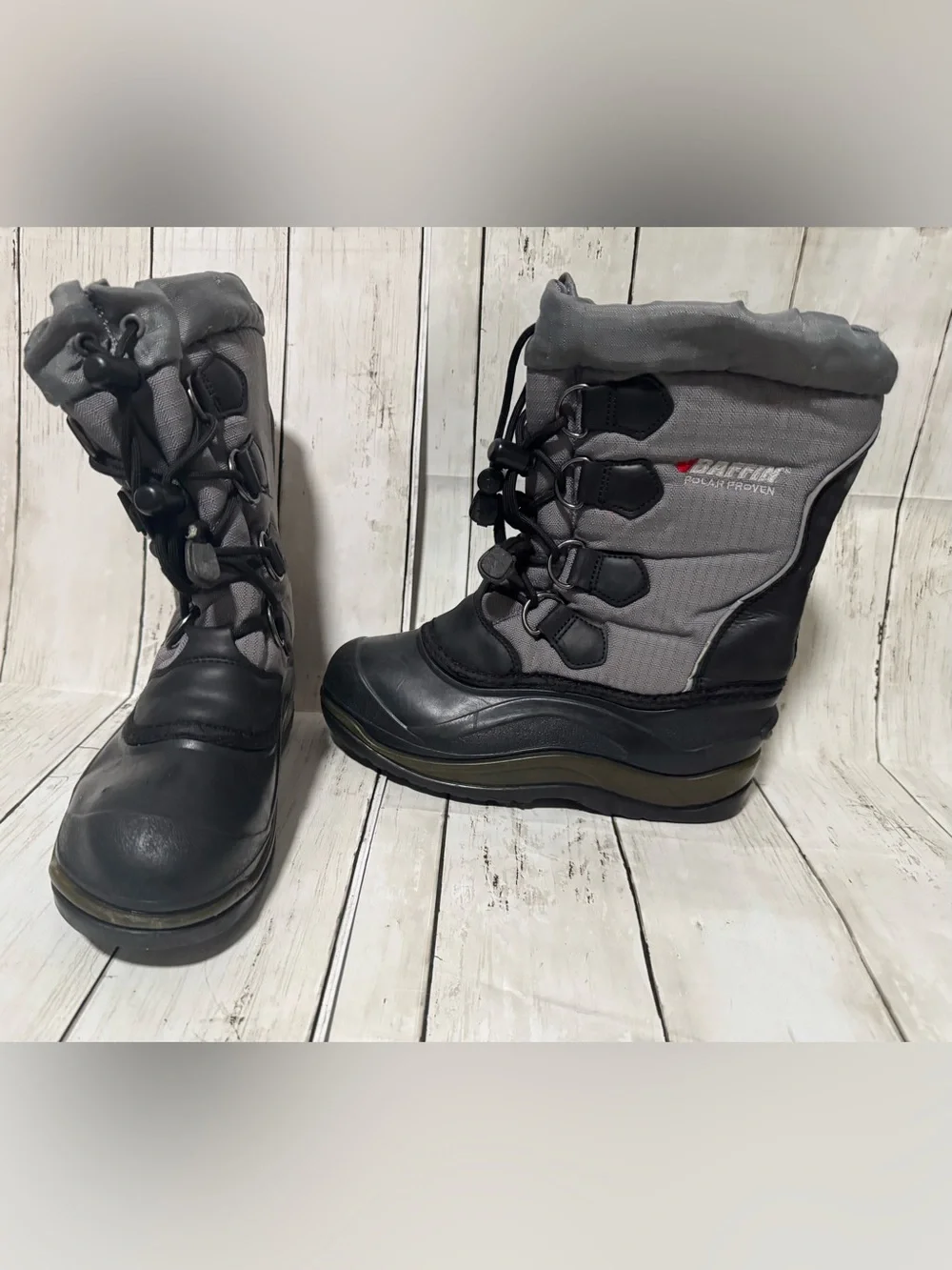 Baffin Gray and Black Cold-Weather Snow Boots